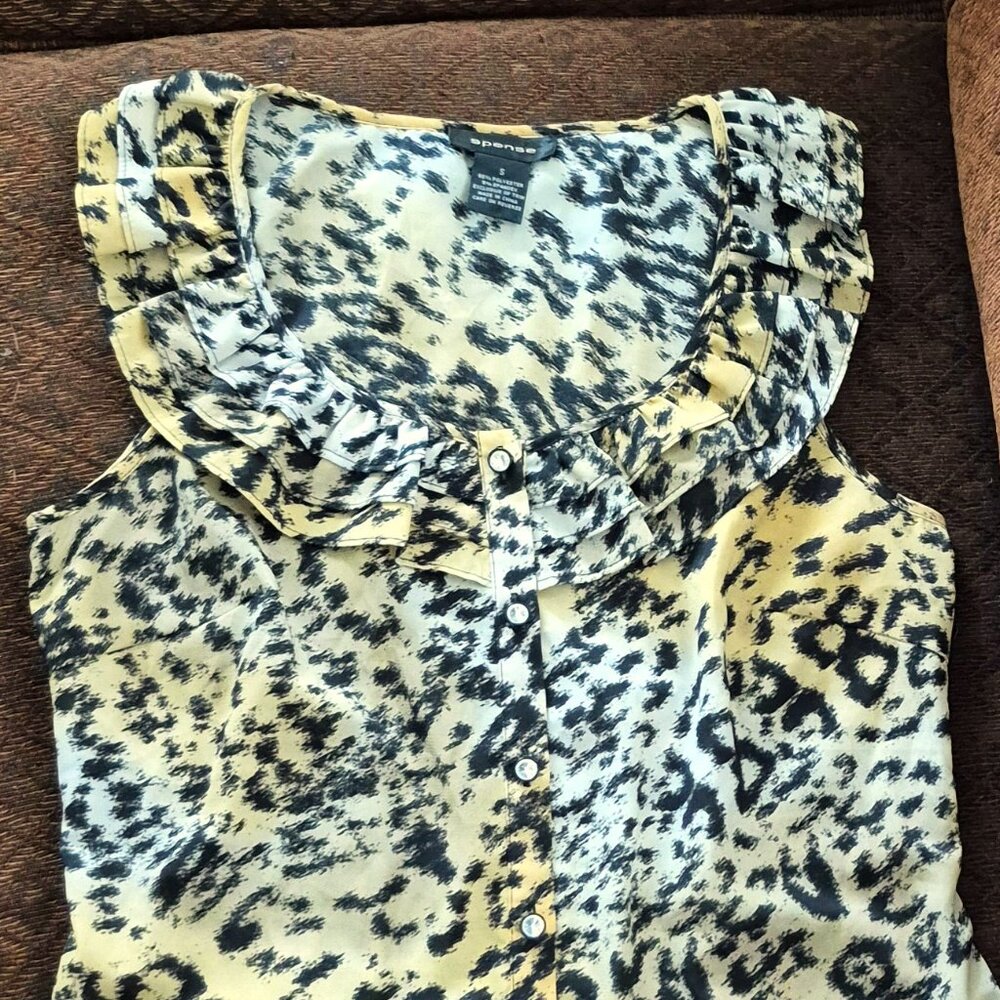 Spense . Lovely Summer Top.sleeveless, size S.